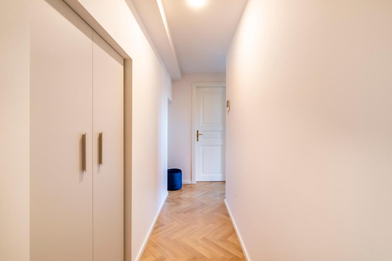 Апарт-отель Petrin Tower 4*