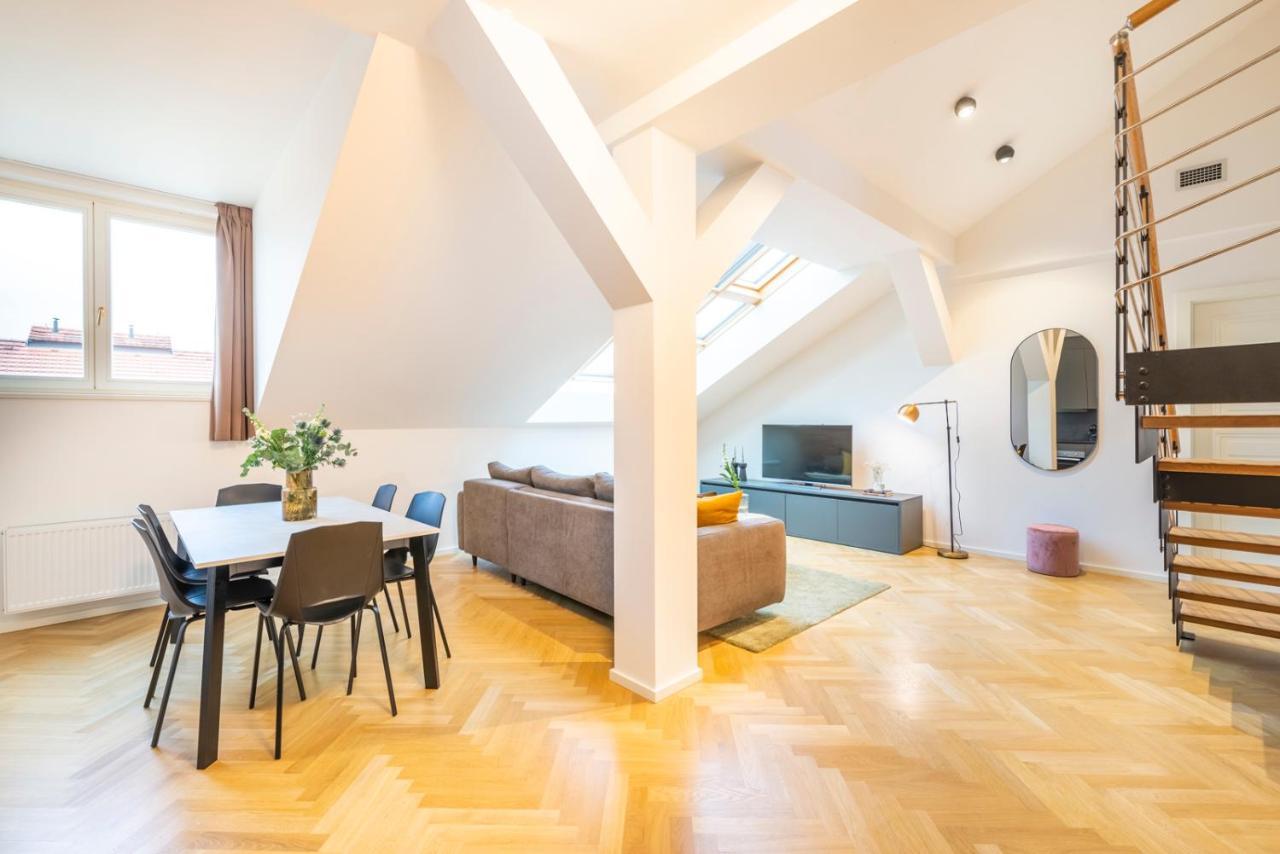 Petrin Tower Апарт-отель 4*