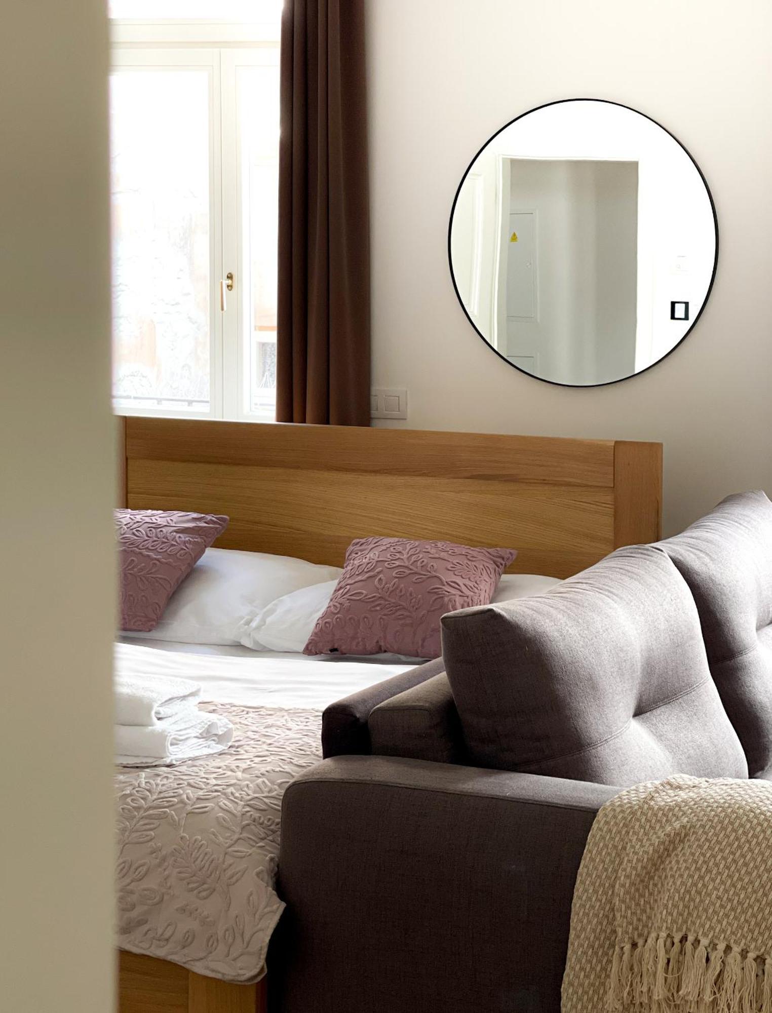 Апарт-отель Petrin Tower 4*